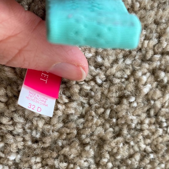 WHO IS READY FOR SUMMER <3 - Picture 3 of 5